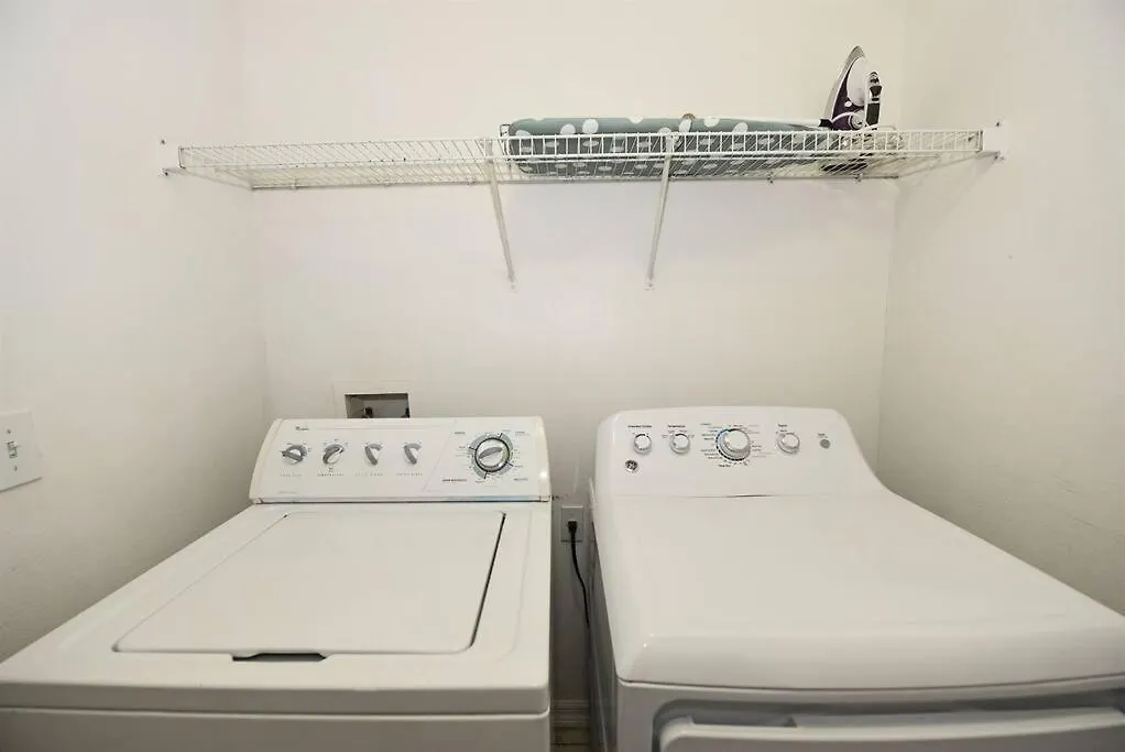 Holiday home Family Friendly Home, South-Facing Pool,Spa, Gated Resort Near Disney -928 Davenport United States
