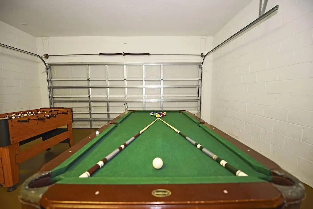 Family Friendly Home, South-Facing Pool,Spa, Gated Resort Near Disney -928 Davenport Holiday home